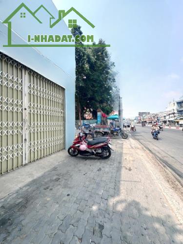 Nhà MT Phạm Hùng vỉa hè rộng 3m ngay cầu Nguyễn Tri Phương P9Q8 - 3