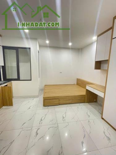 Bán Tòa CCMN ngõ phố Tạ Quang Bửu DT 110mx5T. 15p khép kín cho thuê 100tr/1 tháng - 2