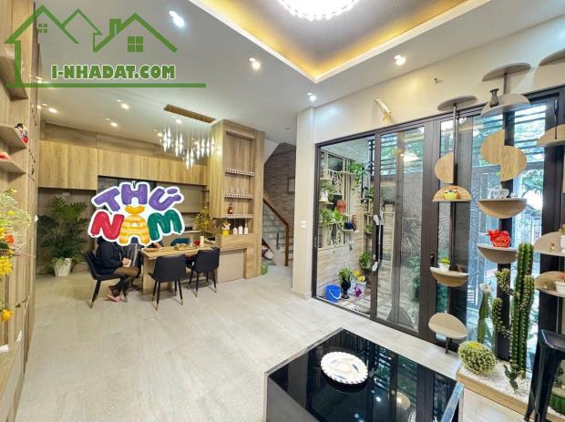BÁN GẤP Nhà Phố Nguyễn Văn Cừ 54m2 5 Tầng , Ô Tô Đỗ Cửa, Full Nội Thất Chỉ 12 Tỷ - 5