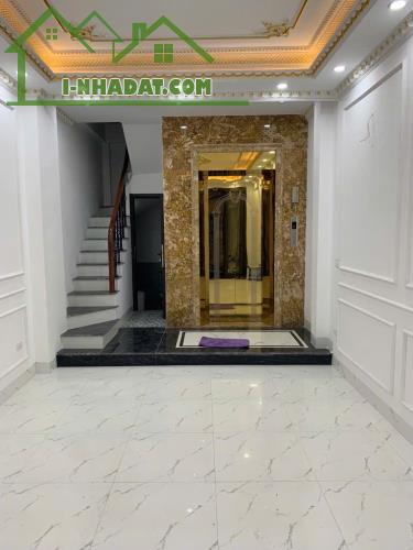 EM BÁN NHÀ Ở #GIANGVĂNMINH #BAĐÌNH - THANG MÁY - 10m RA OTO - NGÕ NÔNG GẦN PHỐ - SỔ ĐỎ