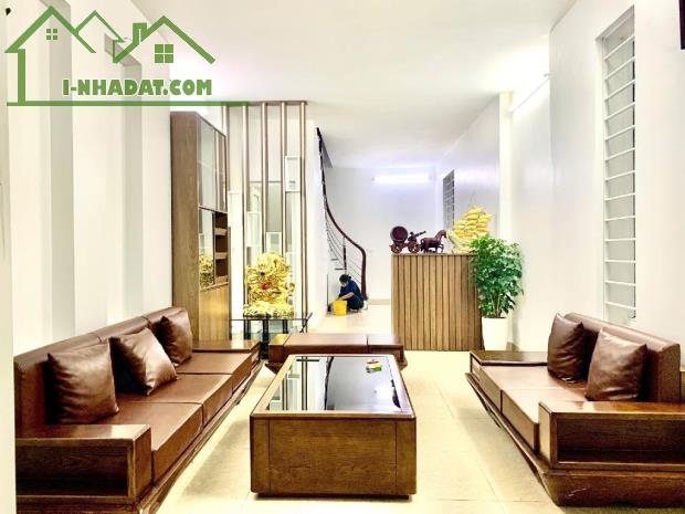 HIẾM ! BÁN NHÀ MẶT NGÕ MỸ ĐÌNH, DÂN XÂY, VÀI BƯỚC RA PHỐ, 41m - 8 TỶ HƠN.