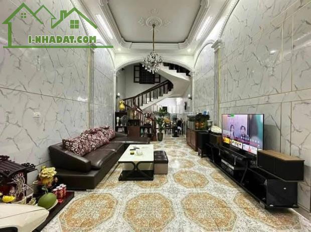 Bán nhà Trần Nguyên Hãn ,p Trần Nguyên Hãn, Lê Chân .5,8 tỷ,3 tầng, 55 m.