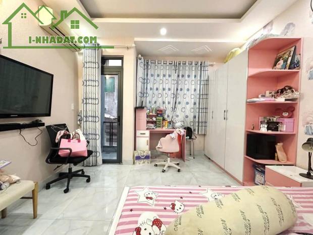 --Bán nhà đường Văn Chung, phường 13, Tân Bình; (6*15) - gần mặt tiền - 2