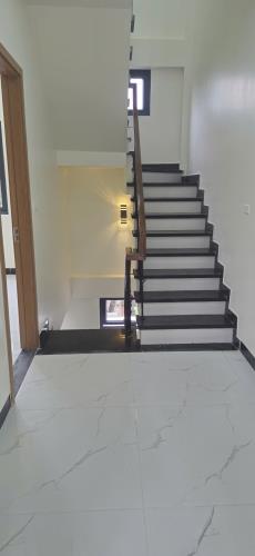Nhà Đẹp Song Phương DT42*3T Gần Đại Lộ Thăng Long