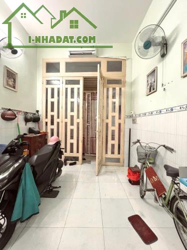 NHÀ 4 TẦNG HẺM XE TẢI 7M THÔNG NGAY KHUÔNG VIỆT GẦN CV ĐẦM SEN - 59M2 NỞ HẬU -CHỈ 6 TỶ XÍU - 1