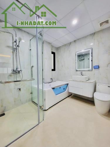 BÁN NHÀ GẦN NGÃ TƯ HÀO NAM – HOÀNG CẦU, NGÕ THÔNG, GẦN ĐƯỜNG ÔTÔ, NHÀ MỚI 5 TẦNG THANG MÁY - 5