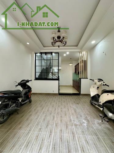 Bán nhà 3 lầu, 3pn, Dương Bá Trạc, P1-Q8 - 1