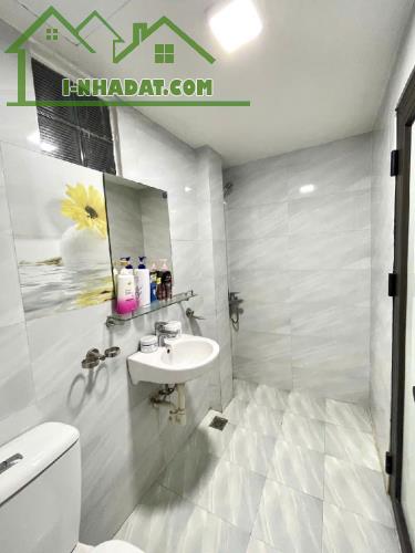Bán nhà Ngọc Thuỵ 10m ra oto tránh, Full nội thất, mặt tiền 4,8m2 . Giá 6,65 tỉ ( tl ) - 5
