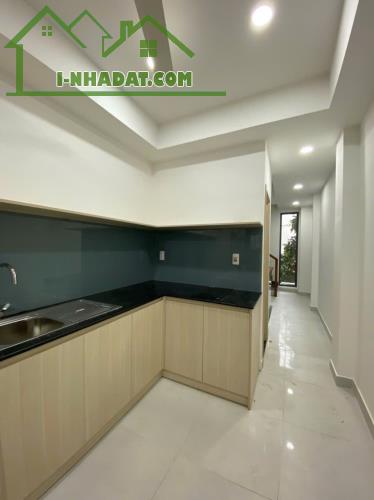 Top nhà rẻ 3.6 x 10m 1 trệt 3 lầu Nguyễn Thị Minh Khai Q1 TP.HCM - 3