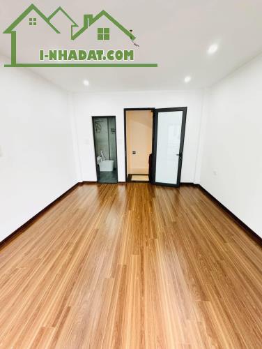 Nhà dân xây mới 5T mặt tiền 4m đường thông phân Nhà dân xây mới 5T mặt tiền 4m đường thông - 3