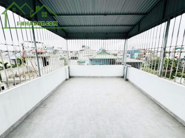 Nhà dân xây mới 5T mặt tiền 4m đường thông phân Nhà dân xây mới 5T mặt tiền 4m đường thông - 5