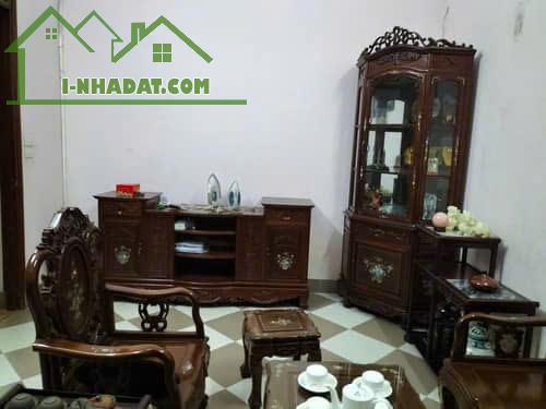 Bán nhà Phường Trung Hòa – Cầu Giấy – 180m2 – MT 8,8m – 23 tỷ .