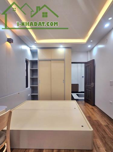 Bán nhà Nguyễn Văn Cừ,Long Biên 5 tầng,46m,mt6.5m gần oto tránh nhỉnh 9 tỷ - 5
