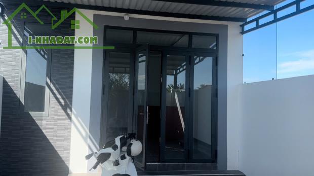 Cần bán gấp nhà ở Hàm Liêm , mới 100% - 2