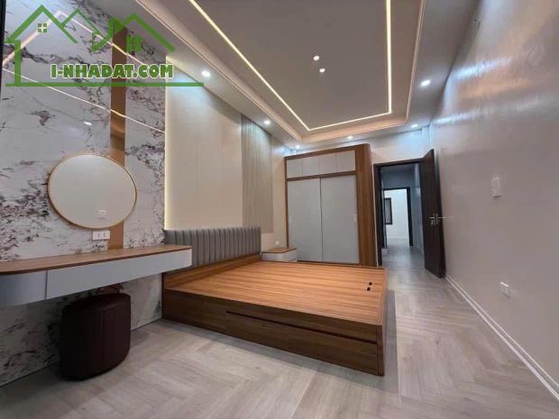 siêu HOT nhà 5 tầng trung tâm quận Đống Đa - nút giao Tấy Sơn - Thái Hà - Chùa Bộc dt
