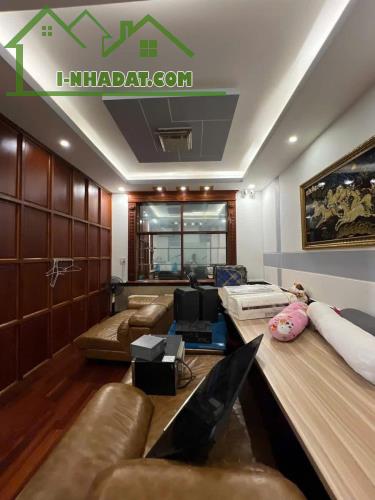 Đi nước ngoài định cư bán gấp nhà ở đường Huỳnh Tịnh Của, phường 8, quận 3, giá 2 tỷ 300 t - 5