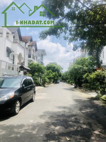 Gấp bán nhà Thủ Đức, dt 210m2, giá 21 tỷ, gần Toyota Rạch Chiếc, Q.2(cũ). - 5
