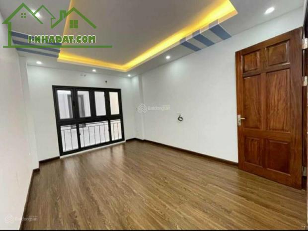 Bán nhà tại ĐH Công Nghiệp Nhổn, ĐH Thành Đô Nam Từ Liêm, dt 34m2 * 5T giá 3,9 tỷ. LH: - 2