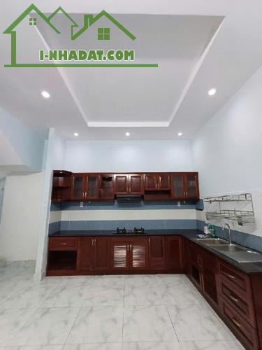 Bán nhà Quận 11, đường Âu Cơ, 55m2, 3 tầng, hẻm 5m, 8.3 tỷ - 2