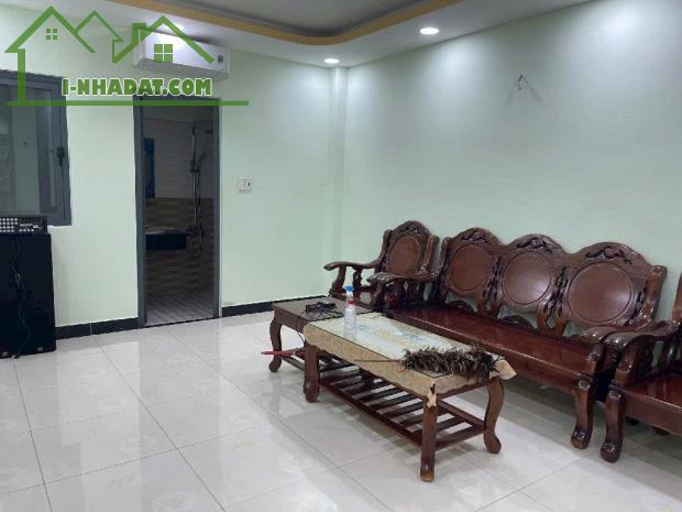 Nhà 5 tầng Trường Chinh Tân Thới Nhất Quận 12, 4x17, ô tô ngủ trong nhà - 2