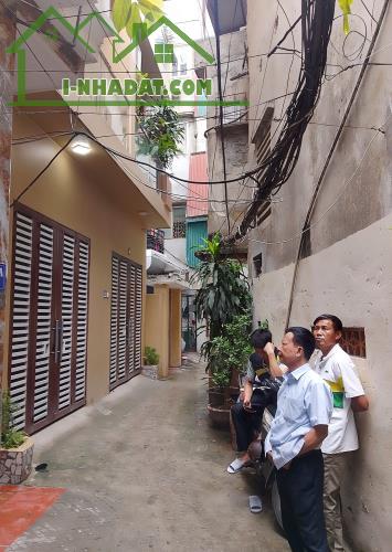 Bán nhà Đống Đa - 58m Đường Láng sát đường ô tô tránh đỗ