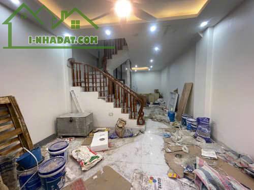 BÁN NHÀ CẦU CỐC, TÂY MỖ - 55M2, 5T, THANG MÁY – FULL 8P Ở, CHO THUÊ – Ô TÔ ĐỖ CỬA HƠN 8 TỶ