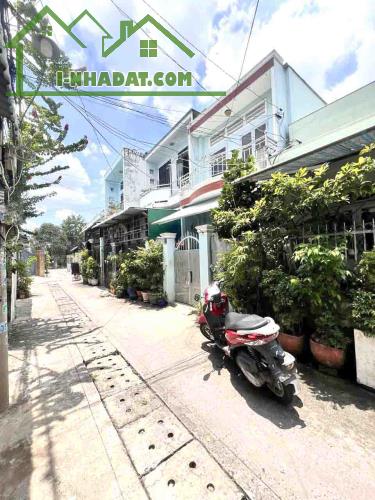 Giảm Sốc 1 tỷ Bán Nhà HẺM XE HƠI 66m2_4.5x14 Chỉ 4.2 Tỷ  gần Vincom Lê Văn Việt Hiệp Phú - 1