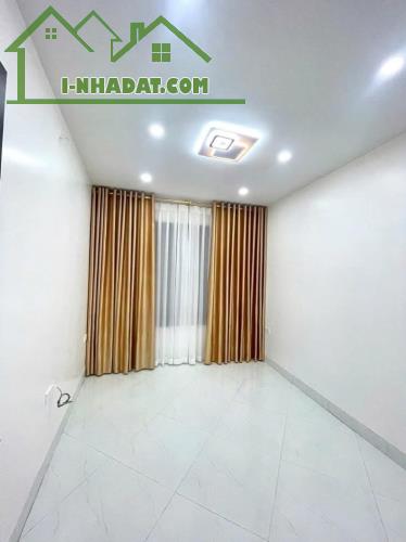 Bán nhà riêng phố Bạch Mai Hai Bà Trưng diện tích 25m² tầng 2,  sổ đỏ chính chủ giá 3.8 tỷ - 5