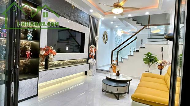 Bán nhà 3 tầng Đằng Hải,Hải An.43m2.Ngõ Ô Tô tải.TẶNg NỘi THẤt.Chỉ 2,54 tỷ