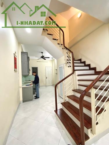 Bán nhà phố Thái Hà phân lô ô tô chạy 50m2x5 tầng nội thất xịn 14.7 tỷ - 1