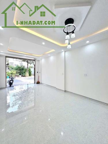 Bán nhà 1 trệt 3 lầu khi VIP D2D Thống Nhất, nhà mới tinh chỉ 7tỷ950 - 4