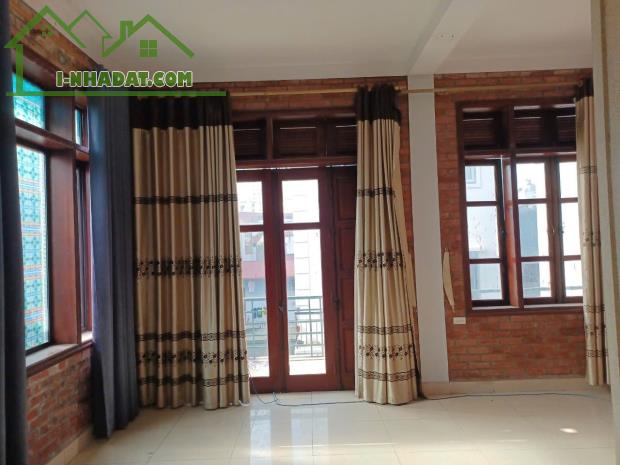 Bán đất tặng nhà Ngọc Thụy Long Biên 102m2 mt 6.5m 3 tầng chỉ 13 tỷ gần phố gần ô tô - 3
