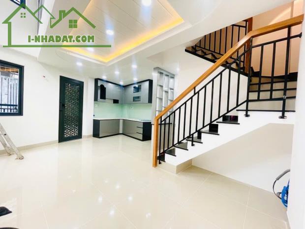 Nhà 4 tầng xây mới, 40m2, 4PN HXH đường Hoàng Hoa Thám