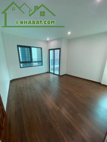 HOA HẬU LÔ GÓC 5 TẦNG 41M² NGÃ TƯ TRÔI - Ô TÔ ĐỖ CỬA- CHỈ 4.X TỶ - 3