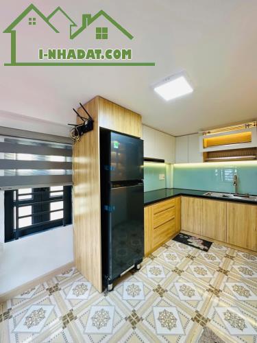 NHÀ ĐẸP B.ÁN QUANG TRUNG GV - GẦN CHỢ ĐÊM HẠNH THÔNG TÂY - HXH VÔ NHÀ - DT 36M² - 4 TẦNG - 2