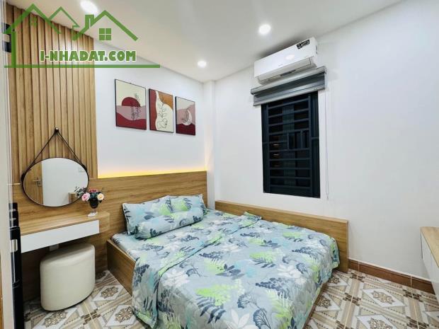 NHÀ ĐẸP B.ÁN QUANG TRUNG GV - GẦN CHỢ ĐÊM HẠNH THÔNG TÂY - HXH VÔ NHÀ - DT 36M² - 4 TẦNG - 4