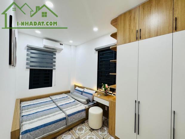 NHÀ ĐẸP B.ÁN QUANG TRUNG GV - GẦN CHỢ ĐÊM HẠNH THÔNG TÂY - HXH VÔ NHÀ - DT 36M² - 4 TẦNG - 5
