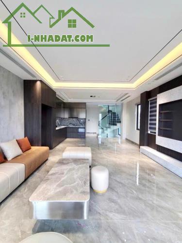 Bán nhà đẹp ôtô đỗ cổng gần phố La Thành 20m2 6tầng 4.2 tỷ Ba Đình - 1