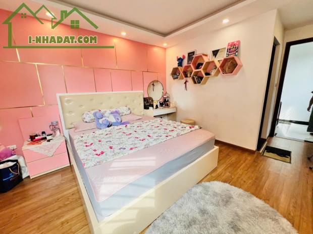 BÁN NHÀ NGUYỄN KHANG,GẦN PHỐ,5 TẦNG,3 NGỦ NỘI THẤT LONG LANH CHỈ 5.8 TỶ - 2