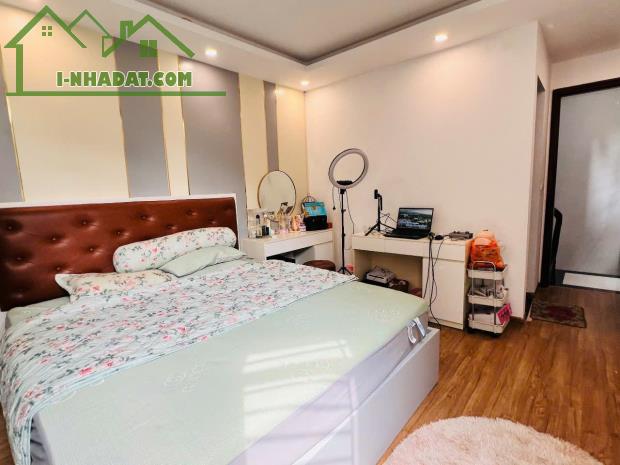 BÁN NHÀ NGUYỄN KHANG,GẦN PHỐ,5 TẦNG,3 NGỦ NỘI THẤT LONG LANH CHỈ 5.8 TỶ - 4