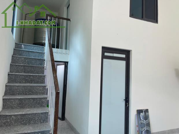 NHÀ MỚI THÔN 3 VẠN PHÚC, 40M2, NHƯ MỚI, 2 PHÒNG NGỦ, GIÁ 2.7 TỶ. LH 0888229559