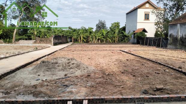 Cần bán 100m2 thổ cư, ô tô vào đất, giá siêu mềm, Sài Sơn, Quốc Oai