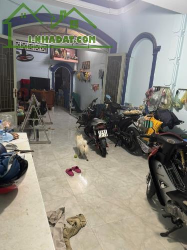 Bán nhà  C4 Tân Thới Nhất - 80m2 - hẻm 6m - 1 sẹc sát Mặt Tiền lớn QUẬN 12 - thông  GÒ VẤP