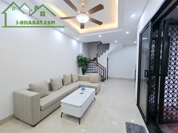 Bán nhà Phúc Đồng, Đi bộ ra Hồ, Full nội thất, Ô tô đỗ cổng, 30m x 6T chỉ 5,68 tỷ. - 1