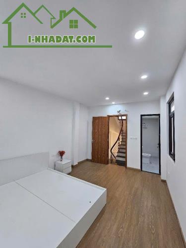 Nhà đẹp - Giá hiếm nhỉnh 4 tỷ 30m2 5 tầng xây mới koong - 3