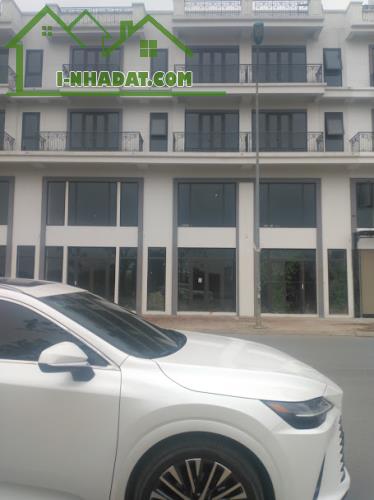 Shophouse Metropolitan mặt phố Nguyễn Mậu Tài, TT Trâu Quỳ, Gia Lâm.