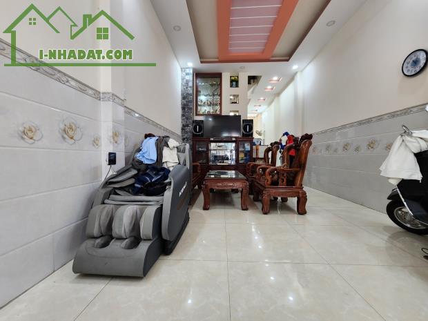 HẺM XE HƠI THÔNG LÊ VĂN QUỚI - GIÁP TÂN PHÚ - 64M2 - 4 TẦNG BTCT