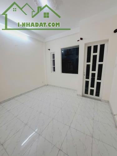 Nhà mới ở ngay -Lê Văn Quới khu VIP nhà lầu -hẻm 6m 51m2,4Tầng Nhỉnh 5ty