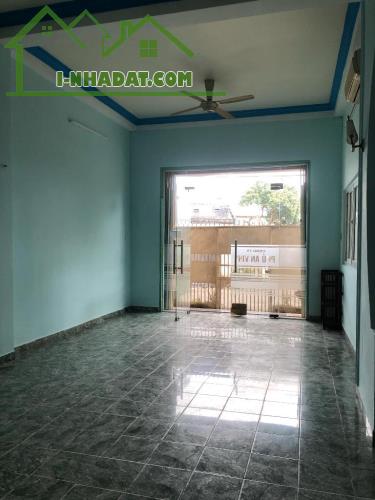 Chủ nhiệt bán, hạ giá chào 1 tỷ căn nhà mặt tiền kinh doanh trung tâm quận 2 - 3