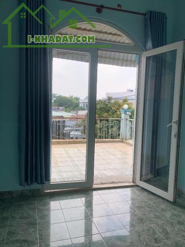 Chủ nhiệt bán, hạ giá chào 1 tỷ căn nhà mặt tiền kinh doanh trung tâm quận 2 - 4